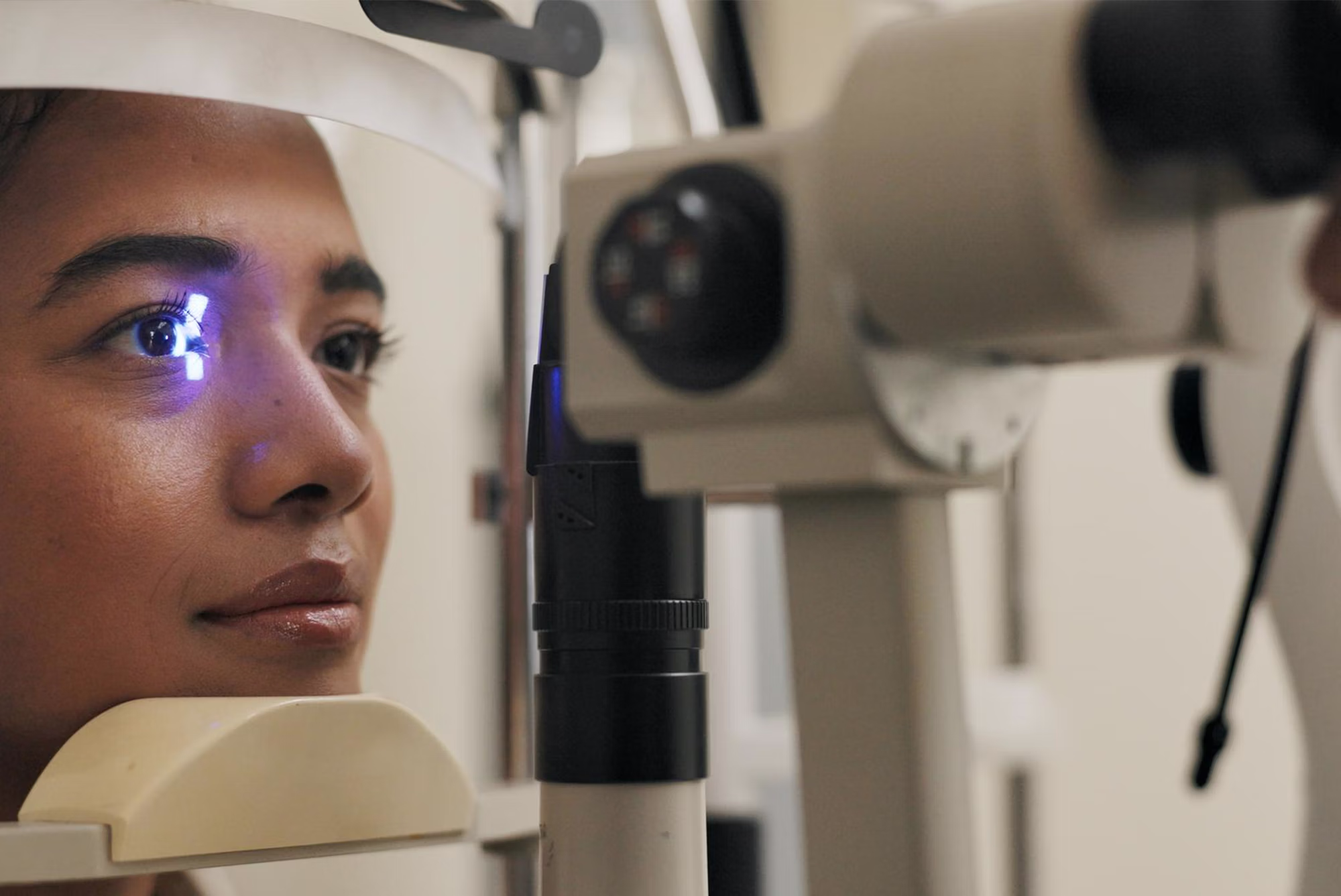Hornhautentzündung (Keratitis)- Ursachen, Symptome und Behandlung
