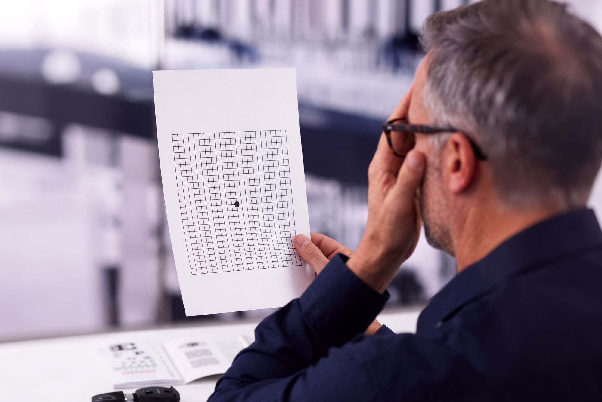 Makuladegeneration (AMD) - Symptome, Formen und Behandlung