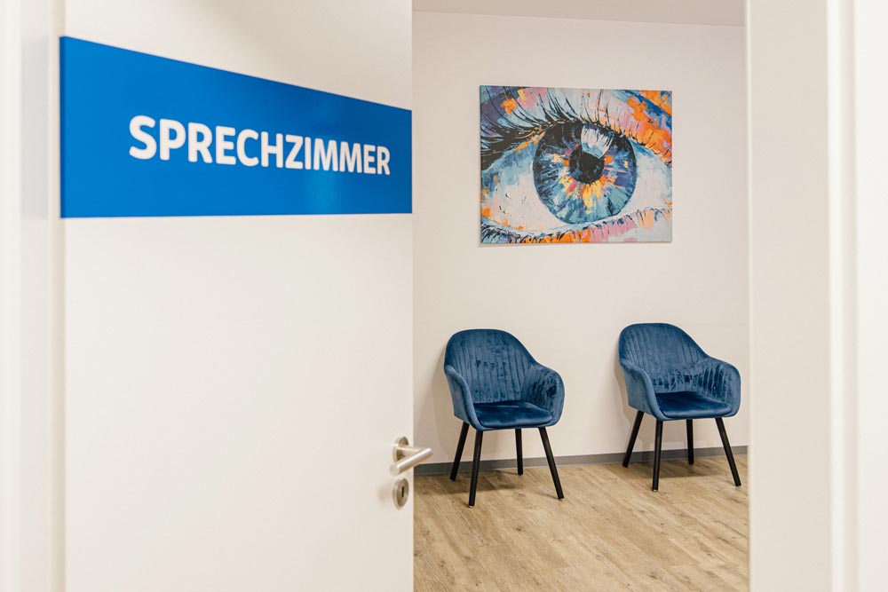 Augenarzt Diez - Augenzentrum Diez - A. Zimmermann - Praxis - Sprechzimmer
